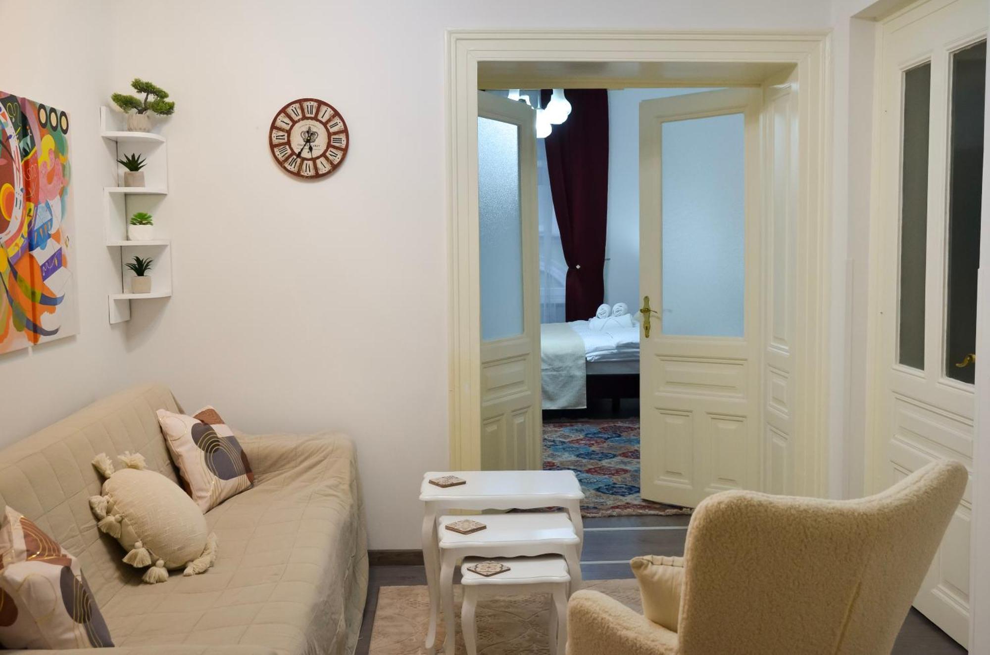 Main Street Retreat Apartment With Free Parking Sarajevo Luaran gambar