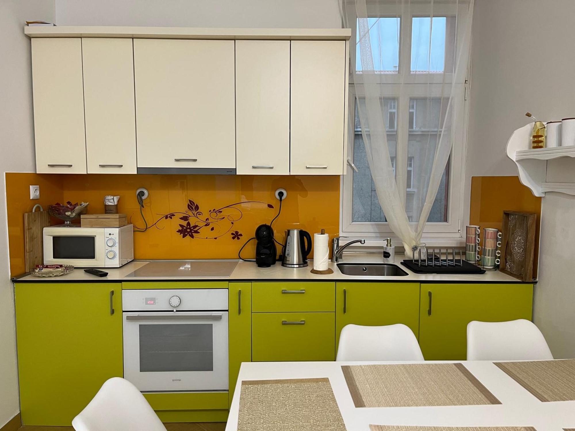 Main Street Retreat Apartment With Free Parking Sarajevo Luaran gambar