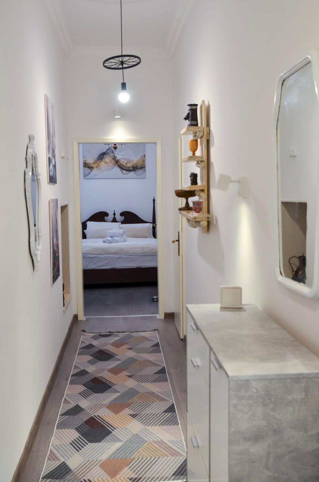 Main Street Retreat Apartment With Free Parking Sarajevo Luaran gambar