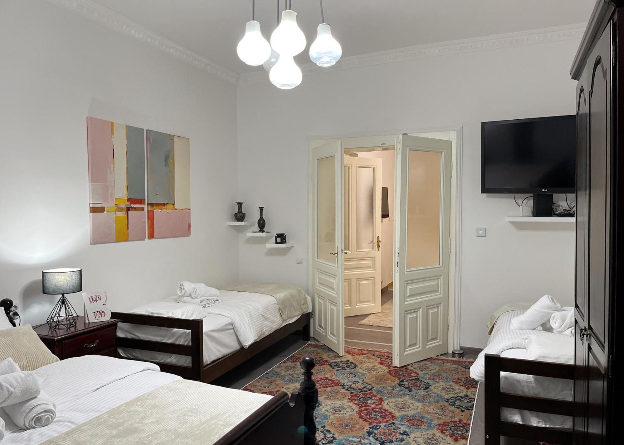 Main Street Retreat Apartment With Free Parking Sarajevo Luaran gambar