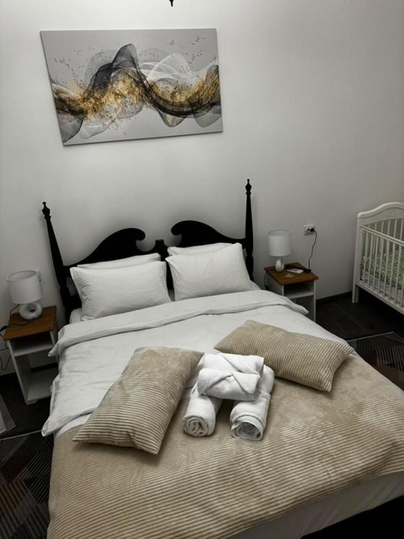 Main Street Retreat Apartment With Free Parking Sarajevo Luaran gambar